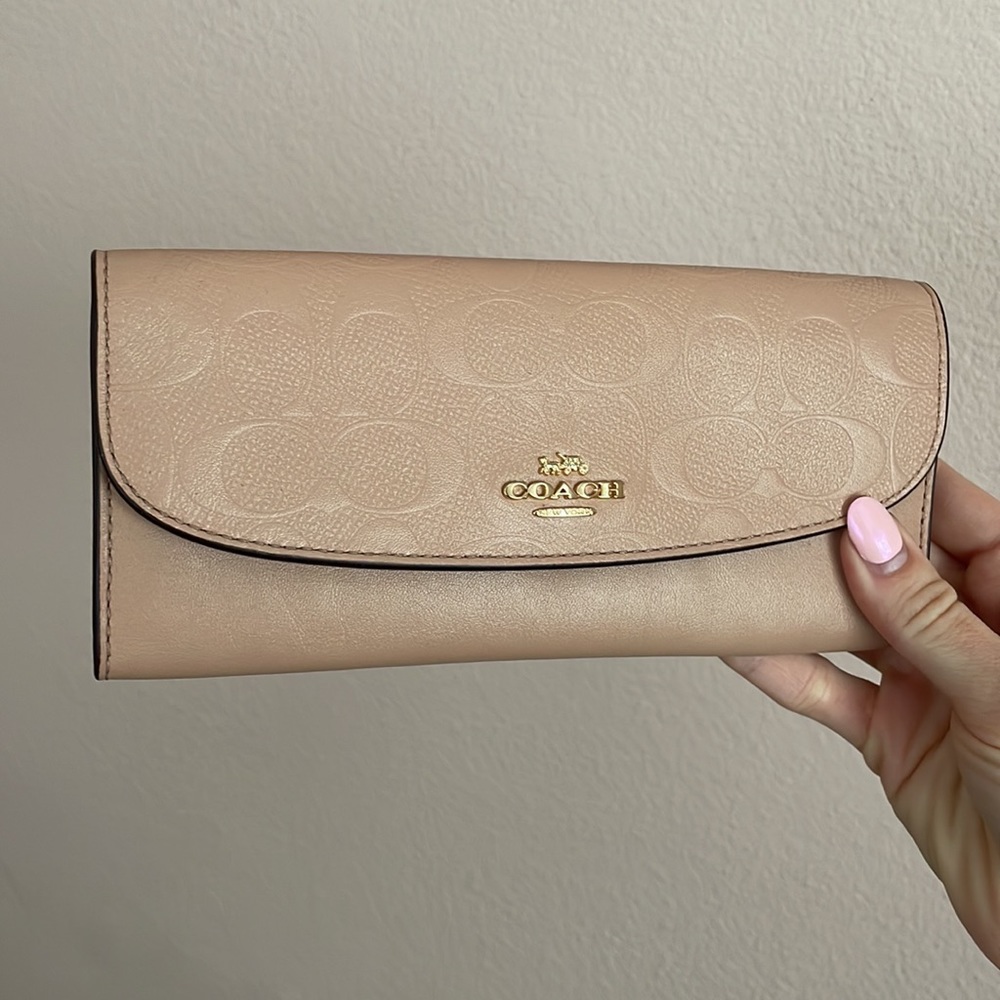 Coach Soft Wallet/Clutch In Signature Leather in Nude/Pink - NWT